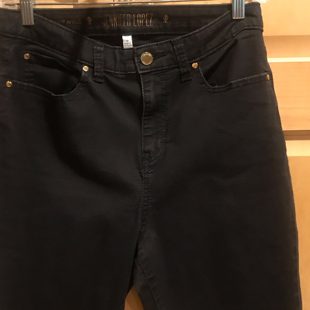 Jennifer Lopez Black High Rise Ankle Jeans - Picture 4 of 8